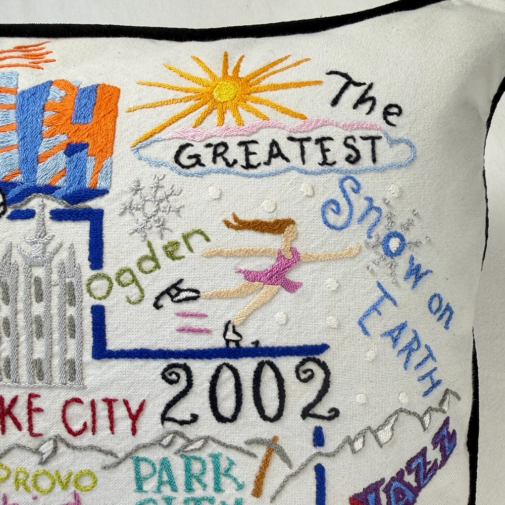 Catstudio Hand Embroidered 20x20 Pillow featuring Utah State EUC - Picture 4 of 11